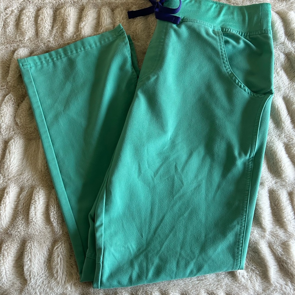 Figs Kade Cargo Scrub Pant